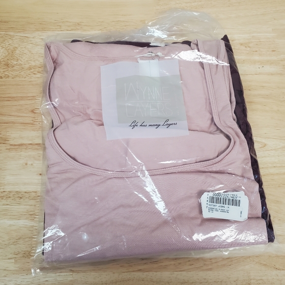 WynneLayers Essential 2-Pack Layering Tanks, 1X - Picture 2 of 4